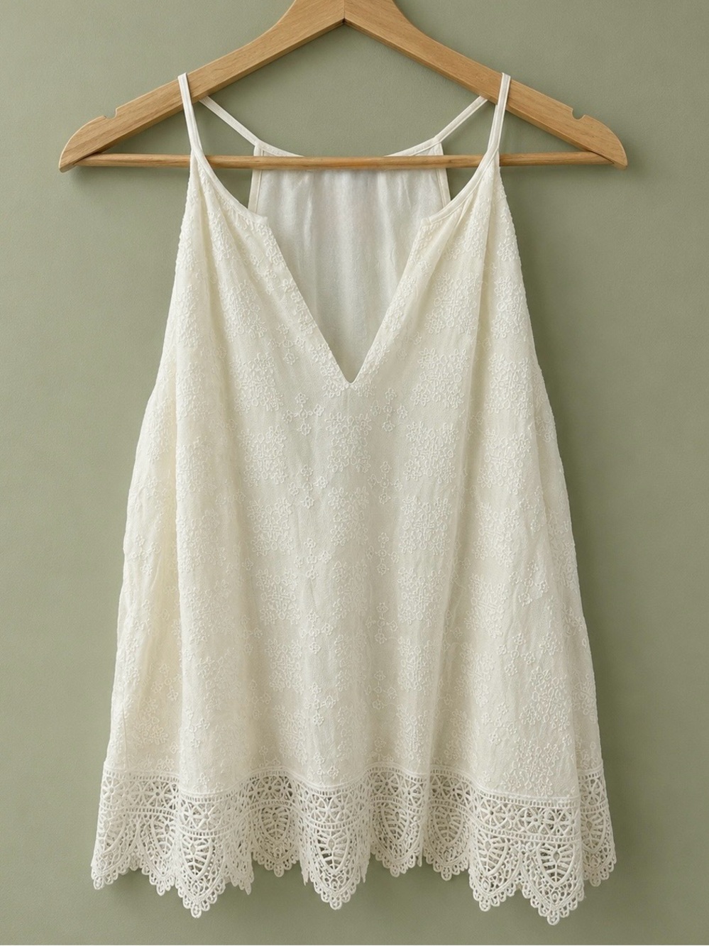 100% Silk Joie Bohi Ivory lace camisole top - Picture 3 of 3